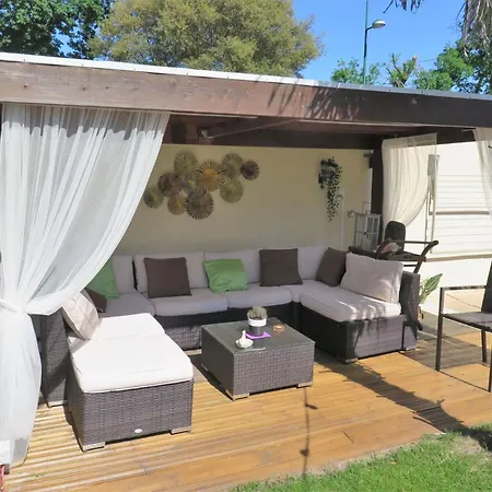 Les Camelias By Interhome *
